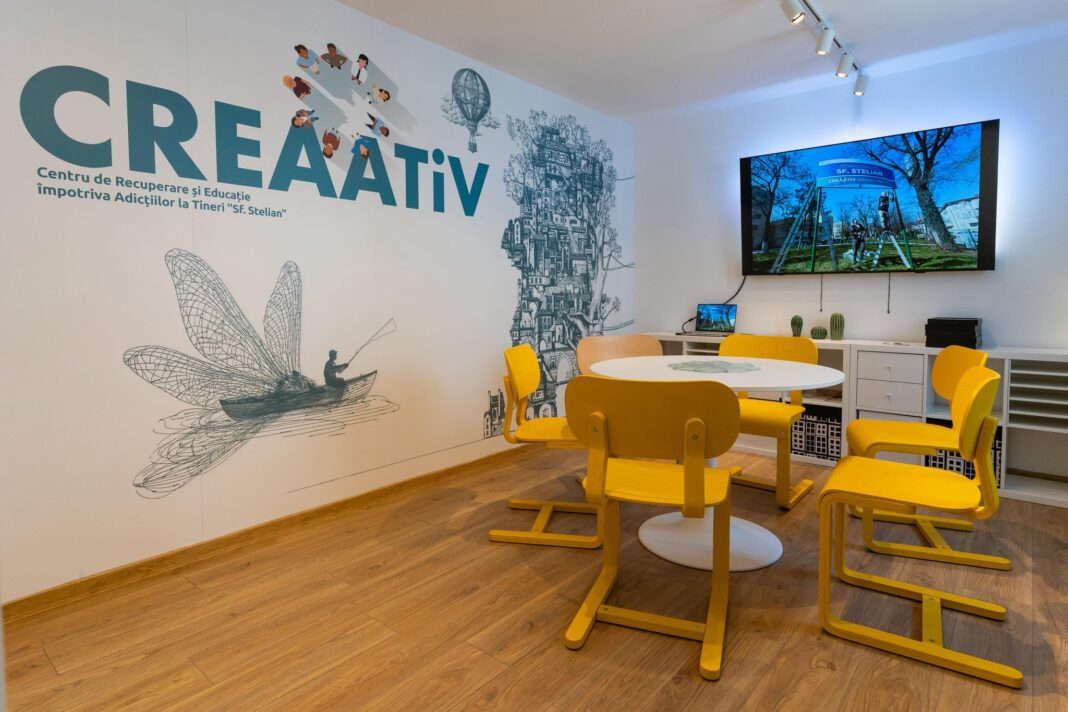 Asociaţia Zi de BINE a inaugurat, în Capitală, un centru pentru tineri de recuperare şi educaţie împotriva adicţiilor  / Mirabela Grădinaru și ministrul Sănătății, printre invitați