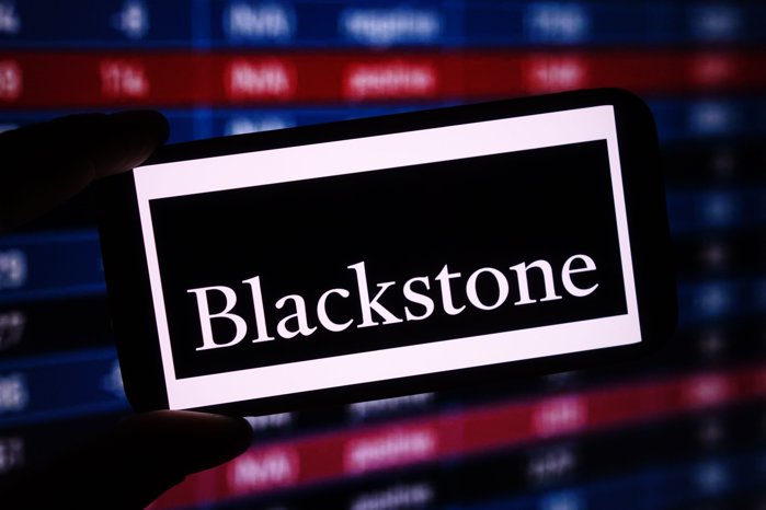 Blackstone se confruntă cu o mare problemă la unul dintre fondurile de private equity deţinute, de unde investitorii vor să se retragă în masă: ieşiri nete de 1,7 mld. dolari doar în T1