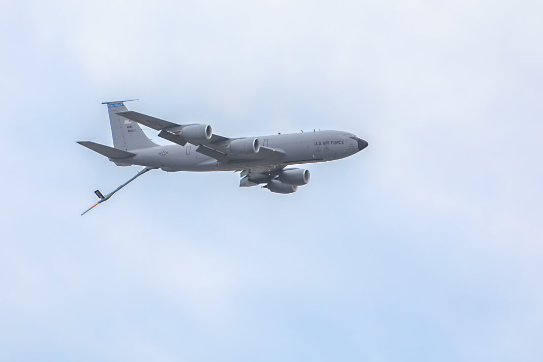 Boardingpass: Avioanele americane de realimentare, staționate la București, au executat primele misiuni / ”Au realimentat în aer avioane militare la sud de Cipru”