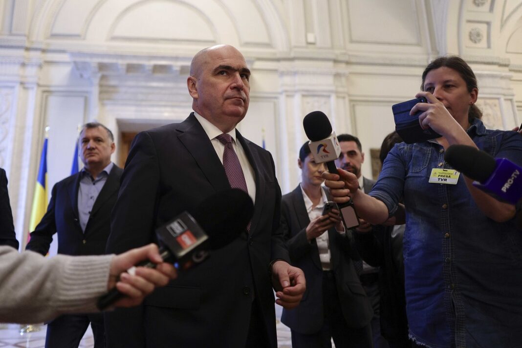 Bolojan: Nu pot să vă spun un prag de preț la carburanți care ne-ar determina să intervenim cu reduceri. Piața se uită la declarații și n-aș vrea ca azi să anunț ceva și să vedem în câteva zile că lucrurile se duc în această direcție