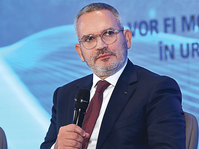 Bursă. Banca estimează venituri mai mari şi un ROE de peste 20%, cu dividend în linie cu payout-ul de 30-40%. „Evoluţiile mai ample din jurul nostru – chiar dacă nu ne afectează în mod direct – influenţează pieţele, de la preţurile energiei până la pieţele de capital, ceea ce ne determină să adoptăm o abordare mai prudentă“