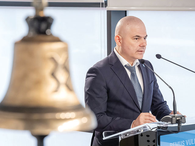 Bursă. Remus Vulpescu, CEO al Bursei de Valori Bucureşti, vine la ZF Capital Markets Summit 2026 luni, 16 martie, hotel Marriott, unde liderii pieţei discută cum poate fi transformat capitalul disponibil al investitorilor în mai multe listări şi tranzacţii pe bursă