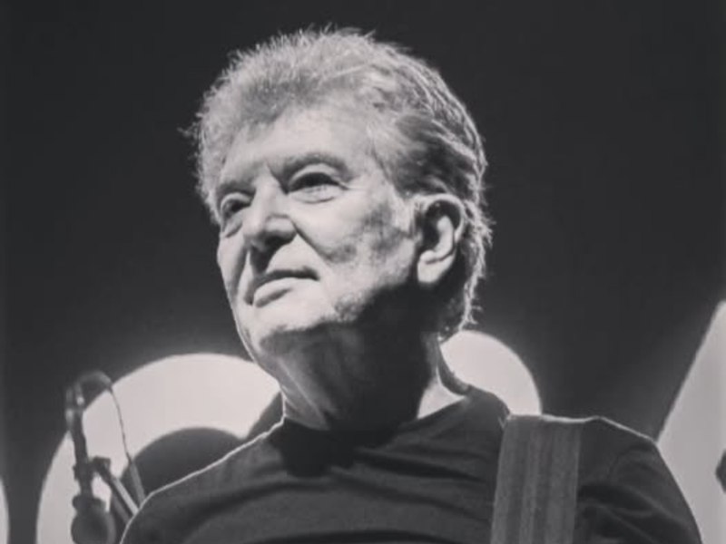 Când și unde pot veni fanii Holograf să-și ia rămas bun de la Iulian Mugurel Vrabete. „Ne ajută mult să simțim cât de mulți oameni l-au iubit”