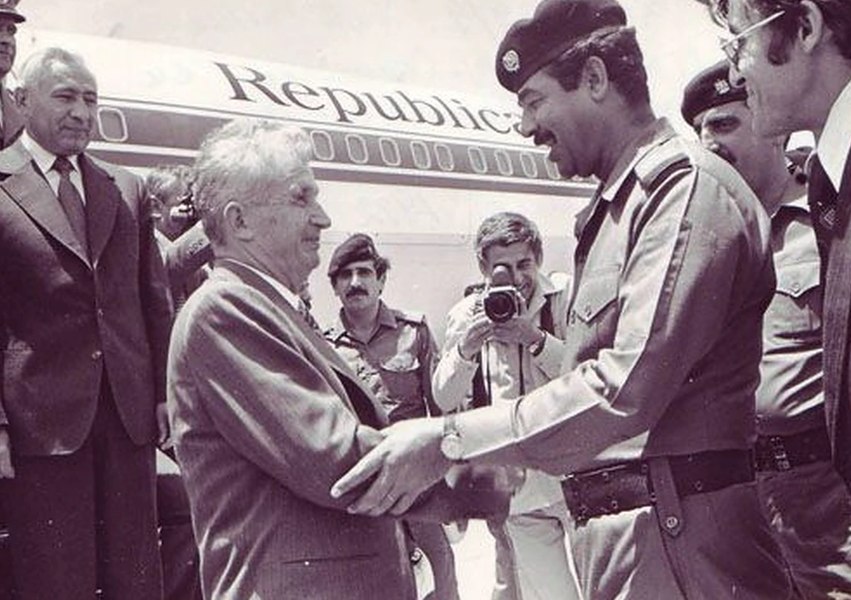 Cât mai are România de recuperat din împrumuturile acordate de Nicolae Ceaușescu. Irakul și Mozambicul și-au plătit o parte din datorii
