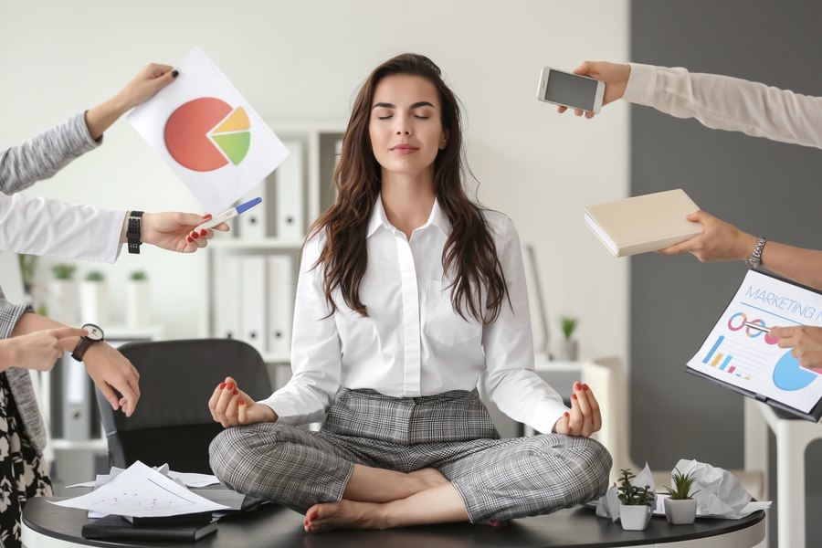 Ce trebuie să faci când te simți copleșit. Tehnica rapidă propusă de Gregg Braden