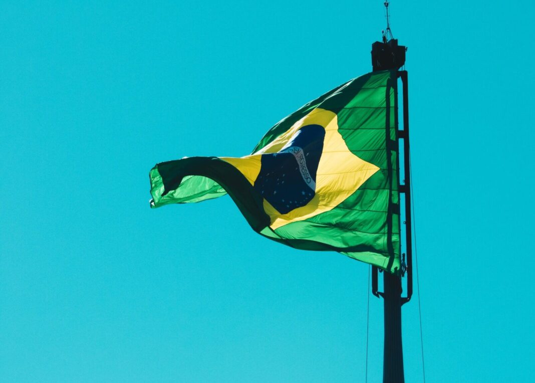 Cel mai bătrân om din lume, descoperit în Brazilia. Fumează, bea cafea și doarme în șezut