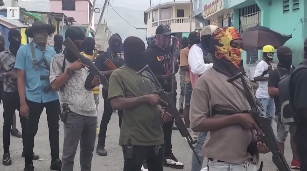 Cel puţin 16 morţi într-un atac al unei bande, în Haiti / ONU avertizează că bilanţul ar putea fi de zeci de morţi