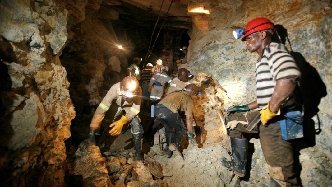 Cel puțin 200 de morți după prăbușirea unei mine în Congo