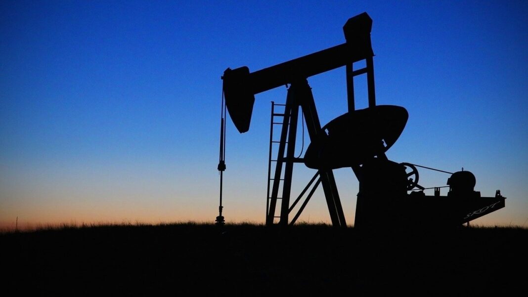 Cele mai grave temeri legate de prețul petrolului încă nu s-au materializat / Creștere de 7% față de nivelul maxim înregistrat vineri 