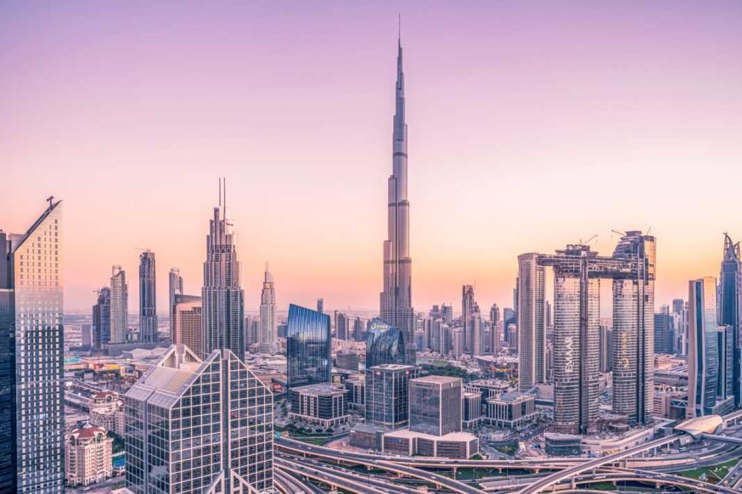 Cetățean britanic, pus sub acuzare în Dubai după ce ar fi filmat rachete iraniene deasupra orașului