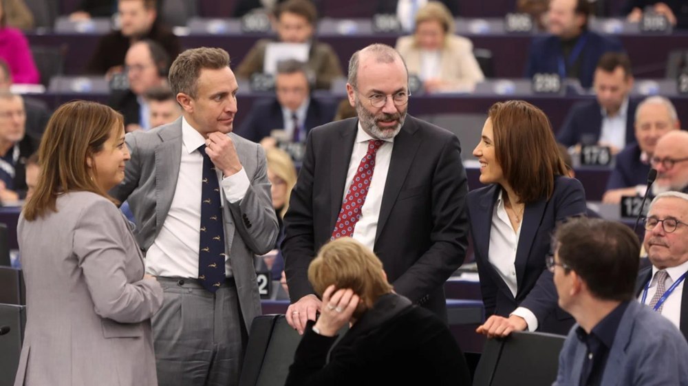 Cine romantice și „flirt politic”. Cum încearcă cele mai mari partide europene să-și repare relația pentru a salva coaliția