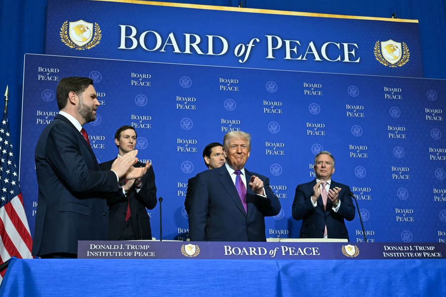 Consiliul pentru Pace al lui Trump a transmis grupării Hamas o propunere de dezarmare: „Fie ca cei responsabili să facă alegerea corectă”