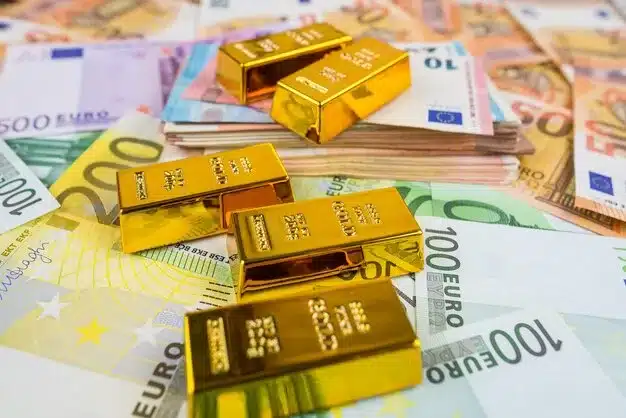 Criza din Golf blochează rutele aeriene: Dubaiul, temporar izolat pe piața globală a aurului