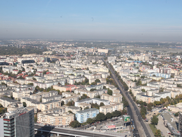 Crosspoint: Numărul tranzacţiilor cu apartamente a scăzut cu aproape 19% în Bucureşti în primele două luni din 2026. Oferta limitată şi costurile ridicate menţin presiunea pe preţuri