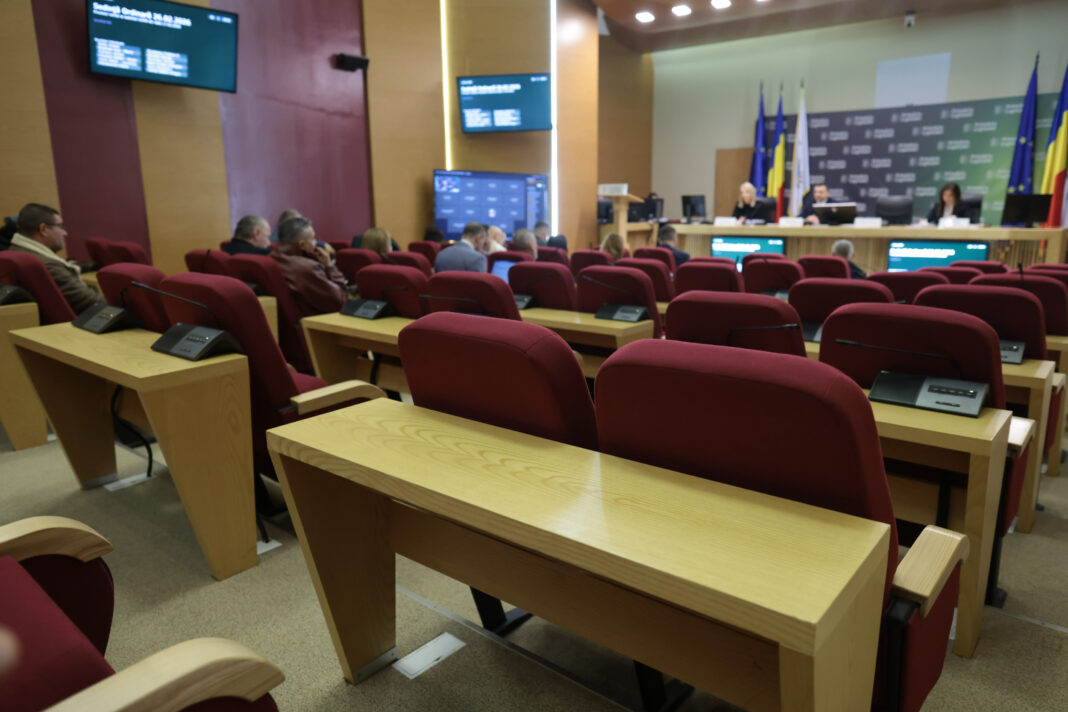 Cum va funcționa noua formulă de împărțire a bugetului între Primăria Generală și sectoare