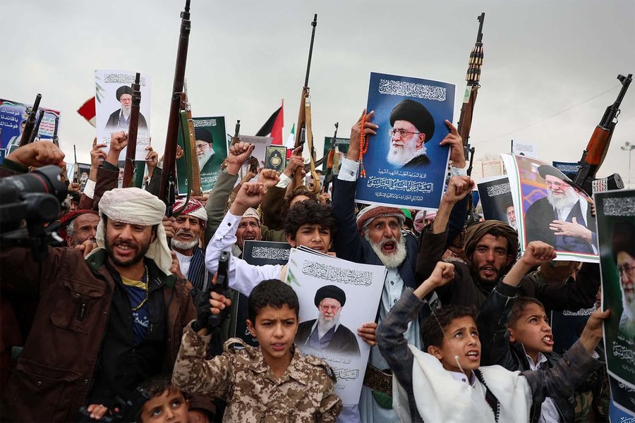 De ce ezită rebelii Houthi să intervină în favoarea Iranului. Trei scenarii privind mișcările grupării teroriste din Yemen| Analiză Atlantic Council