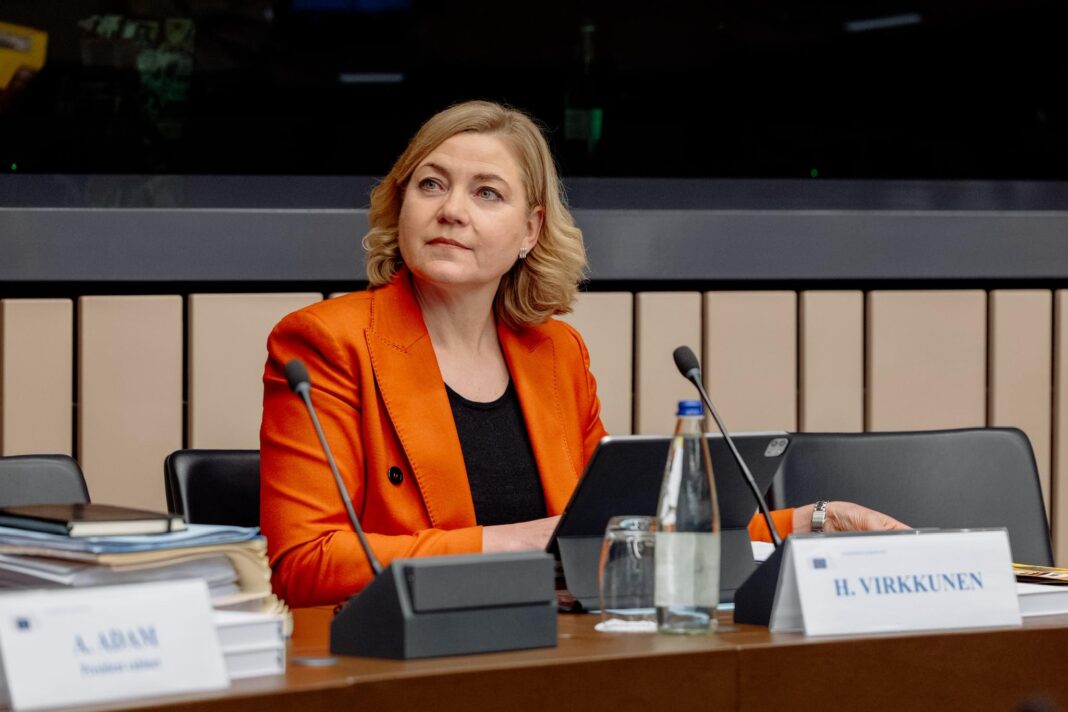 Dependenţa de tehnologiile străine „poate fi utilizată ca armă” împotriva Uniunii Europene, avertizează comisarul european Henna Virkkunen