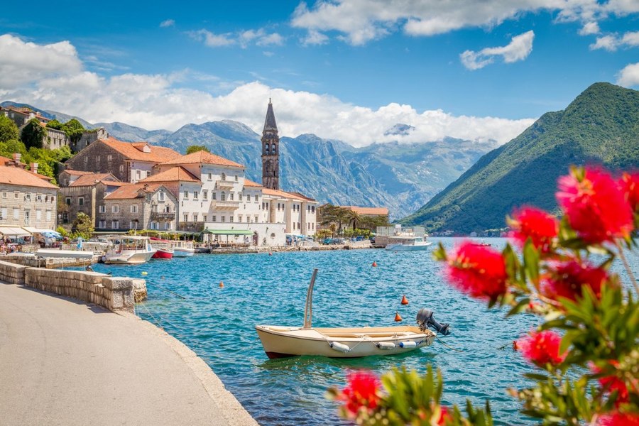 Două destinații europene caută muncitori în sezonul turistic: salarii de 3.000 de euro, cu masă și cazare incluse