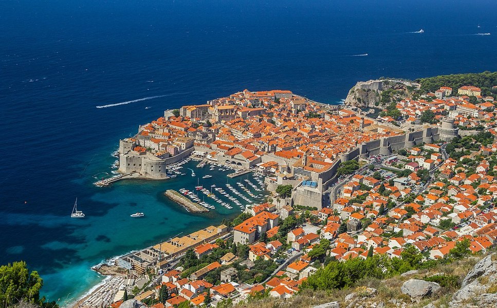Două țări superbe din Europa, în criză de personal sezonier: este nevoie de 95.000 de muncitori, iar salariile ajung până la 3.000 de euro