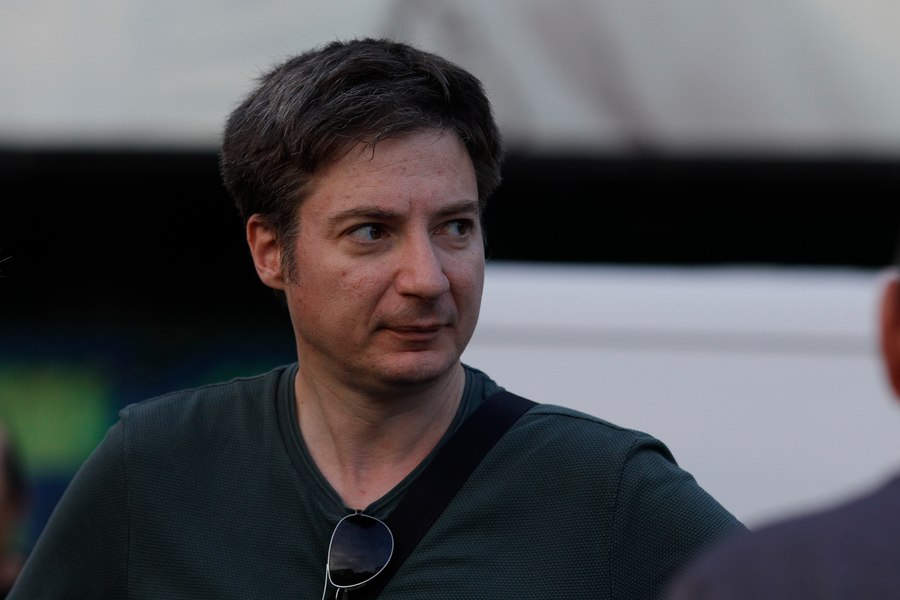 Economistul Andrei Caramitru, invitat la Interviurile Adevărul. Bugetul, recomandările OCDE și războiul din Orientul Mijlociu, printre subiectele abordate