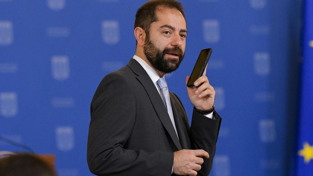 Explicațiile lui Radu Burnete despre criza combustibililor: „Dacă vrei o reducere substanțială a prețurilor, trebuie să scazi TVA-ul sau accizele”