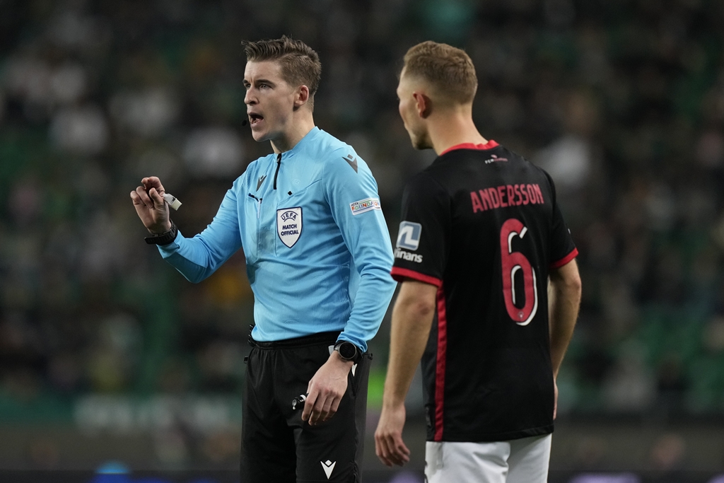 François Letexier, arbitrul partidei România – Turcia: A arbitrat finala Euro 2024