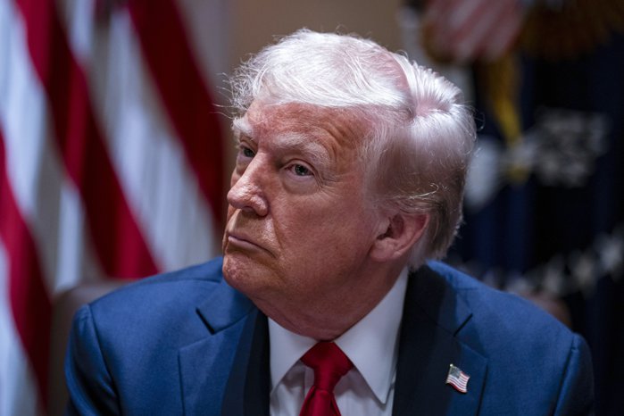 FT: Negocierile de pace în Ucraina stagnează pe măsură ce Trump îşi mută atenţia spre Iran