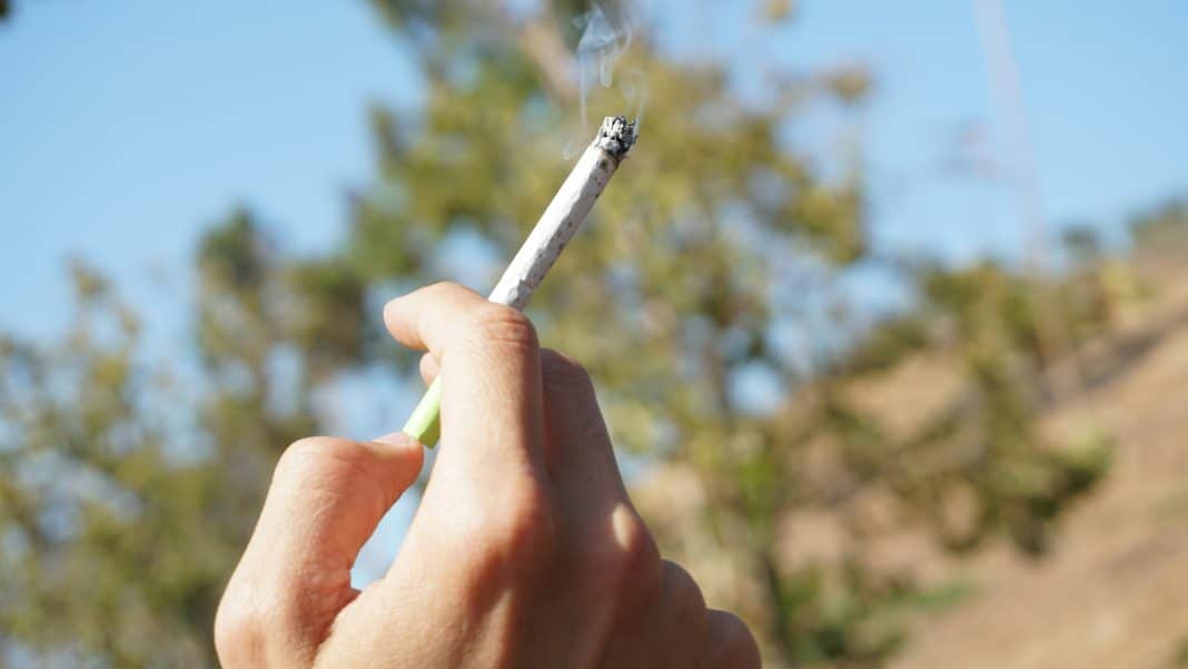 Fumatul atinge un minim istoric în SUA, dar datele trec aproape neobservate