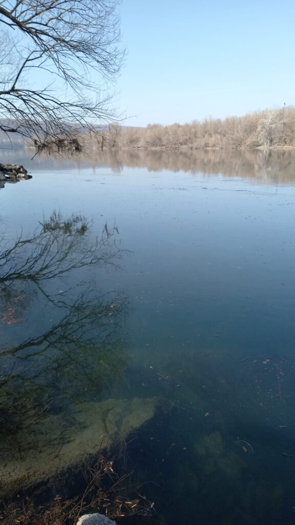 GALERIE FOTO Poluare pe Nistru: România acordă sprijin pentru Republica Moldova după un atac rusesc / Alimentarea cu apă ar putea fi sistată în unele localități