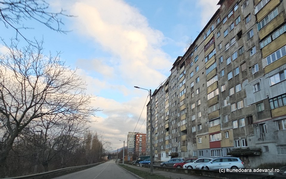 Generația chiriașilor de nevoie: „Nu îmi permit nici măcar o garsonieră într-un oraș mic, oricât de mult aș munci”