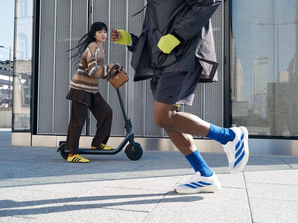 Ghidul începătorului în jogging – De ce investiția în adidasi de alergat de calitate este prima regulă pentru succes