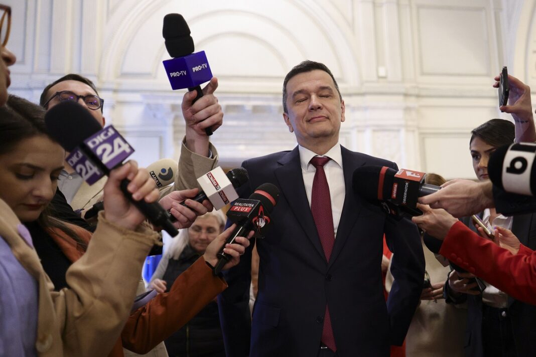Grindeanu somează Executivul din care face parte să reducă prețurile la combustibili