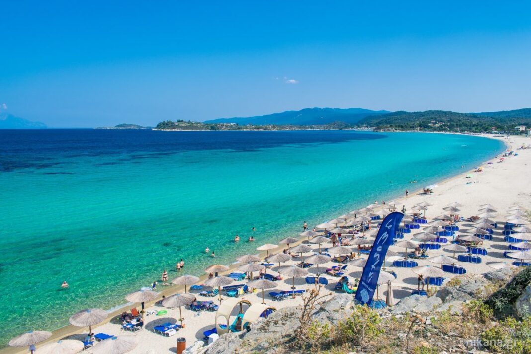 Hotelieri greci și bulgari se plâng de anulări în masă din partea turiștilor israelieni și Statele Unite / Războiul din Iran și creșterea costurilor pentru transport redirecționează călătoriile / Prețurile pentru feriboturi au crescut cu 10%