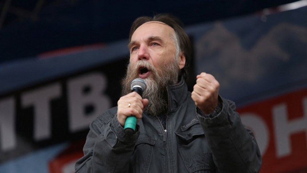 Ideologul Alexander Dughin cere rușilor să accepte supravegherea totală a statului. Libertatea, considerată o „utopie trădătoare”