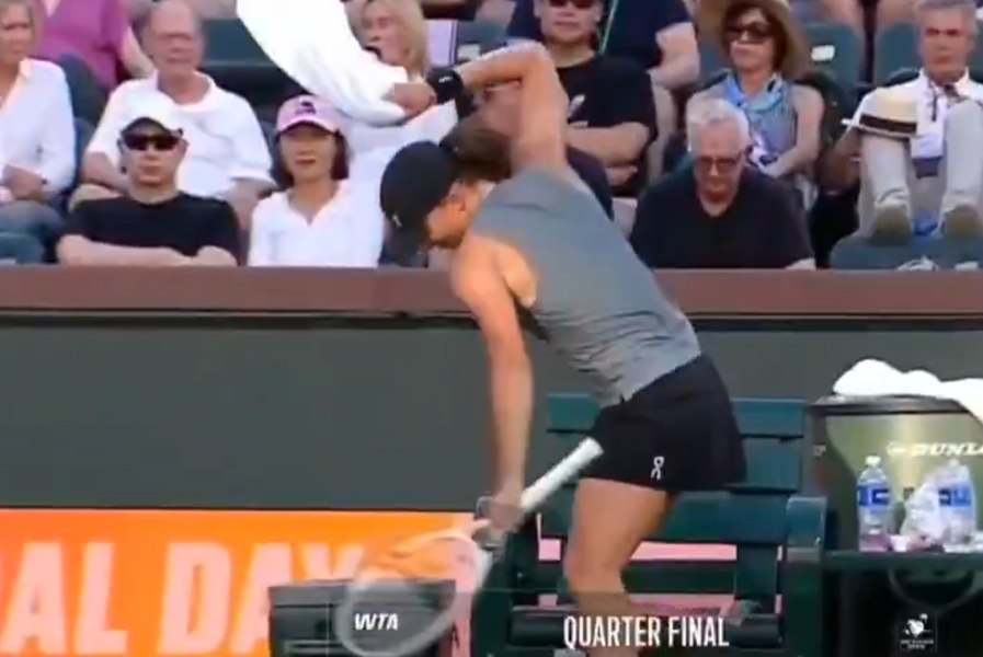 Iga Swiatek, explozie de furie înainte de eșecul rușinos de la Indian Wells. Poloneza și-a pierdut și locul secund în clasament