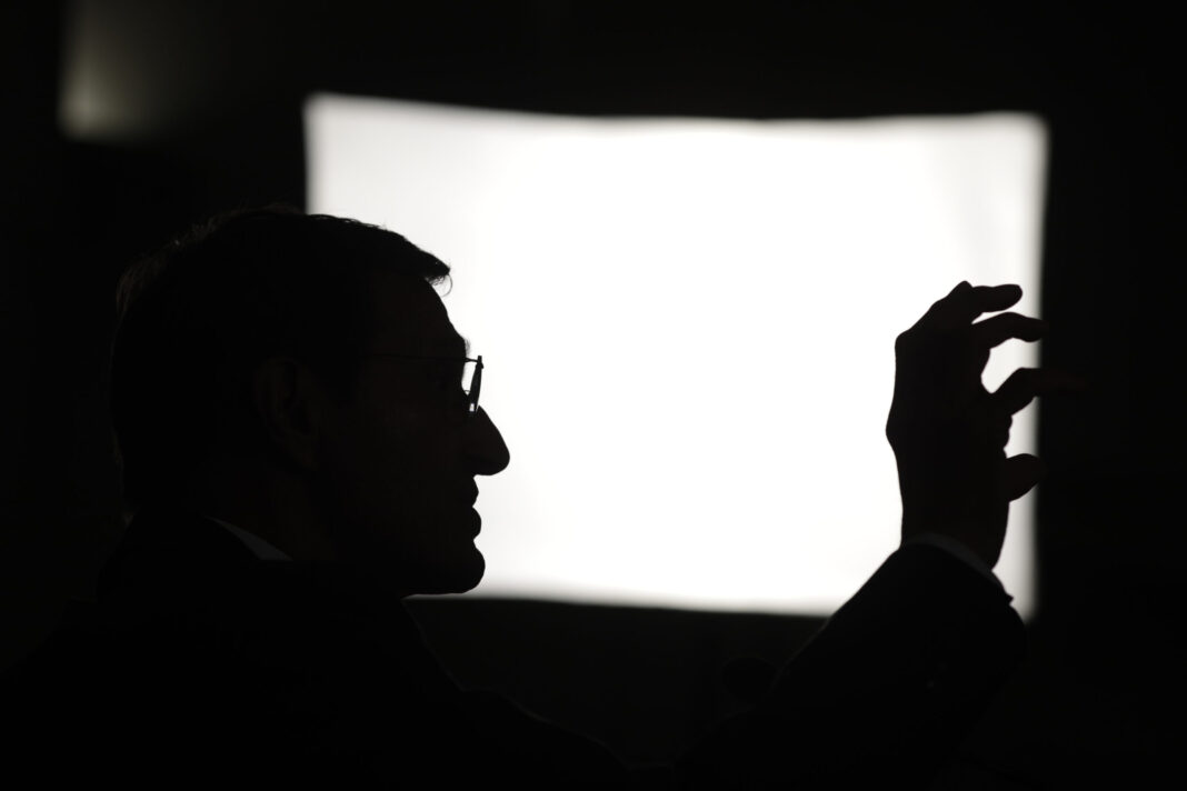 În plină criză bugetară, Academia Română mai înființează o instituție cu noi funcții de conducere