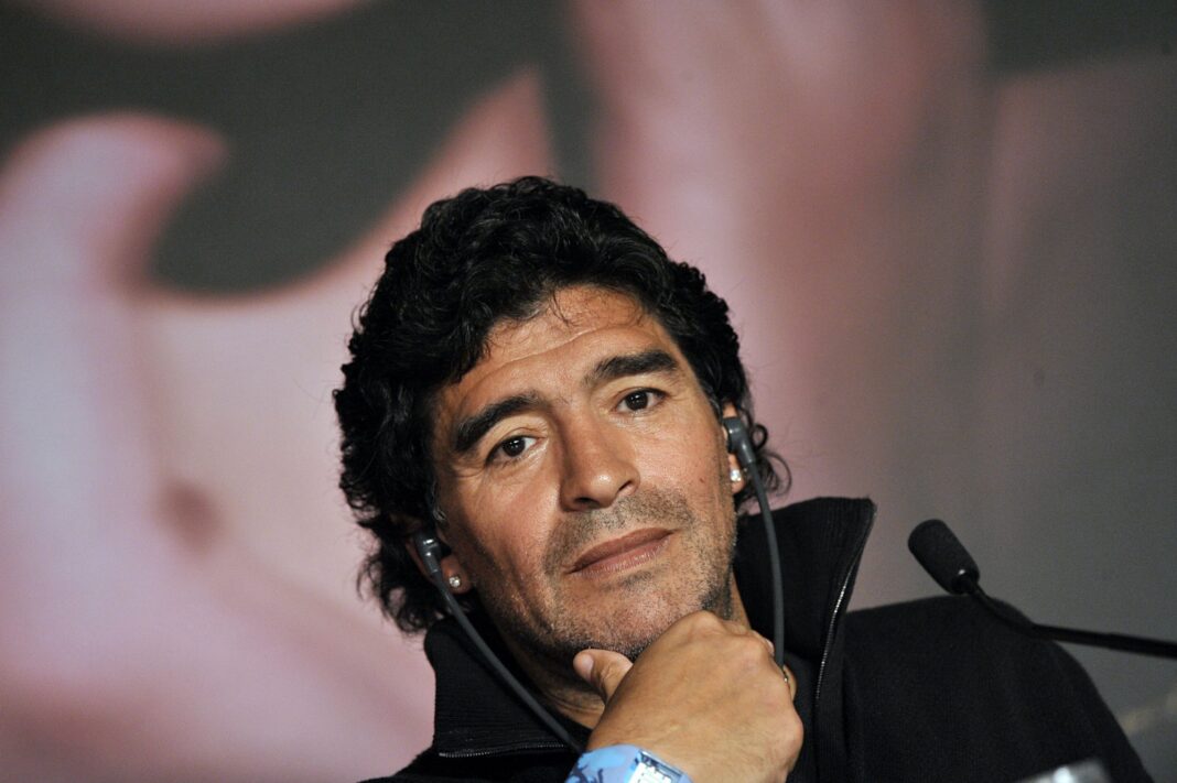 Începe un nou proces în cazul morții lui Diego Maradona! Șapte persoane sunt acuzate de omor din culpă