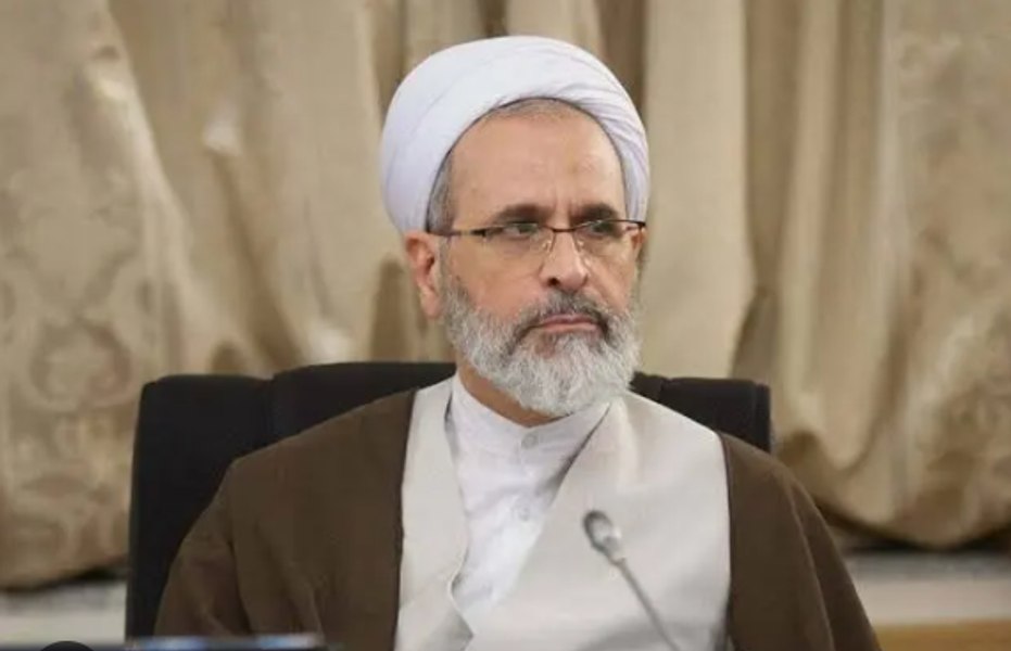 Iranul are un lider suprem interimar după moartea lui Ali Khamenei. Alireza Arafi îi preia temporar atribuțiile
