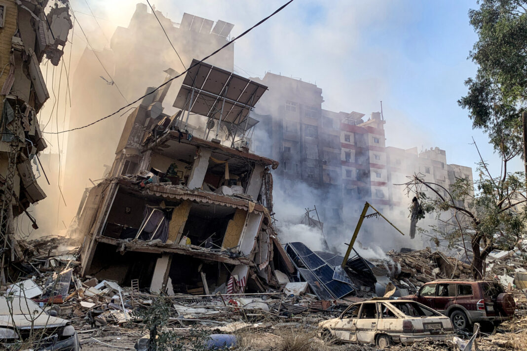 Israelul extinde aria bombardamentelor asupra Libanului și vizează zona palatului prezidenţial / Cel puţin 11 morţi în cursul nopţii