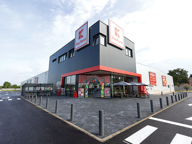 Kaufland a deschis un nou magazin în Braşov şi a ajuns la o reţea naţională de 201 hipermarketuri