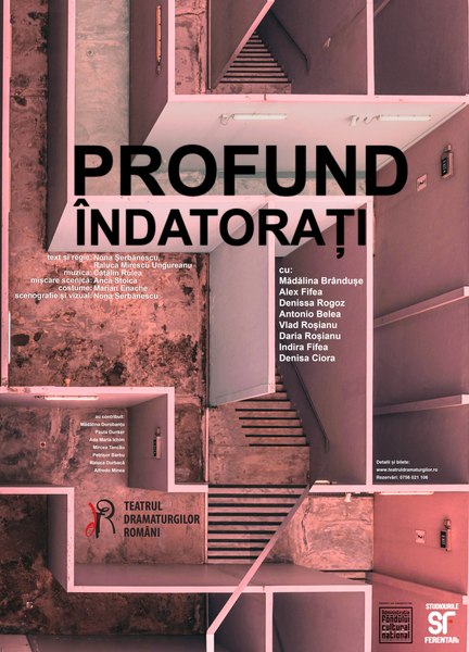 „La noi democrația a venit cu datorii”. Cronica spectacolului „Profund îndatorați”