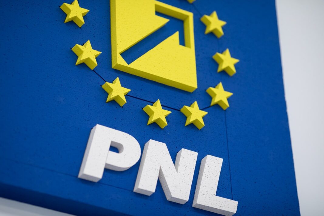 Liberalii discută vineri la Sibiu cum continuă coaliția cu PSD după atacurile în serie ale lui Sorin Grindeanu la Ilie Bolojan. E așteptată solidarizarea partidului cu premierul