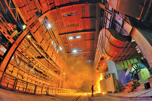 Liberty Galaţi nu şi-a găsit cumpărător la licitaţia internaţională de 690 mil. euro. “Nu a depus nimeni garanţia. Propunem creditorilor o nouă licitaţie la un preţ mai mic, dar nu mai mic de valoarea de lichidare, de 400-450 mil. euro”