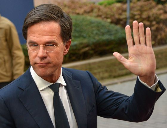 Mark Rutte a reuşit să ”supere” liderii UE: Secretarul general al NATO a stârnit nemulţumire în Europa prin sprijinul său neechivoc pentru războiul lui Trump cu Iranul, având în vedere şocul energetic declanşat de conflict. „Ne pune într-o poziţie foarte incomodă şi delicată”
