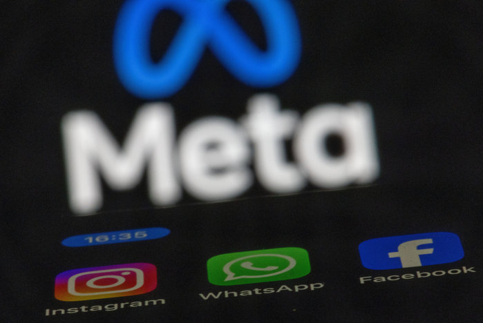 Meta achiziţionează Moltbook, reţeaua socială pentru agenţi AI care a devenit virală din cauza postărilor false