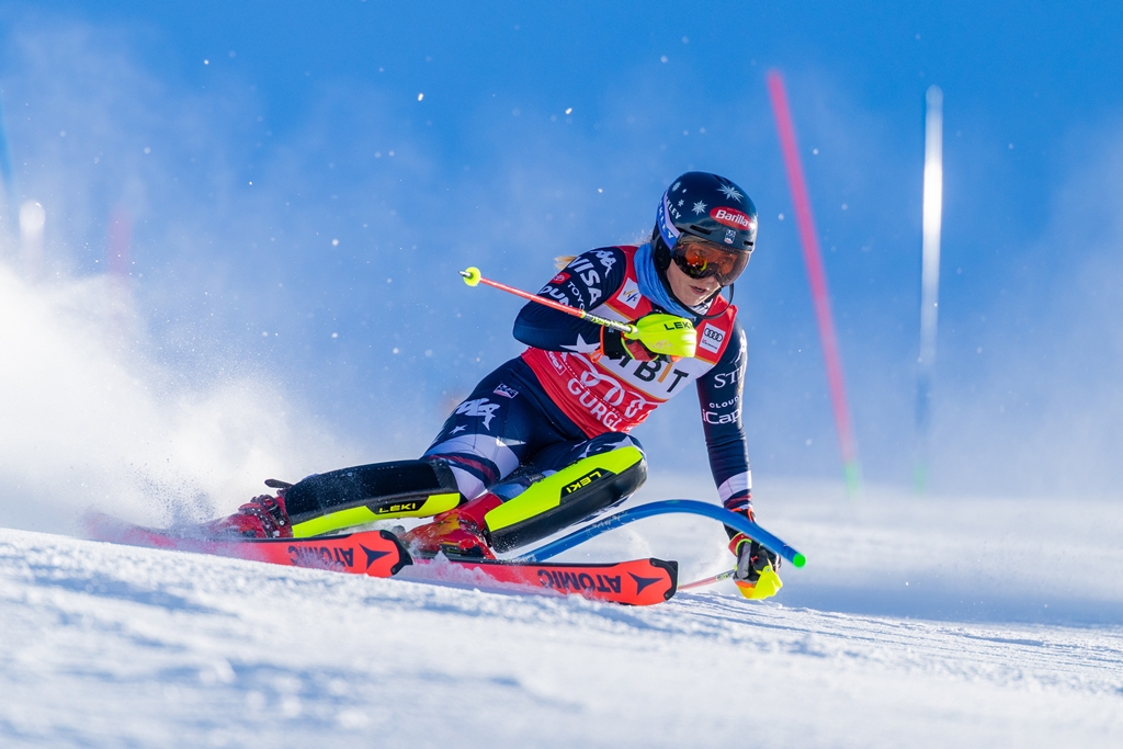Mikaela Shiffrin cucerește Marele Glob de Cristal și egalează recordul Annemariei Moser-Proll