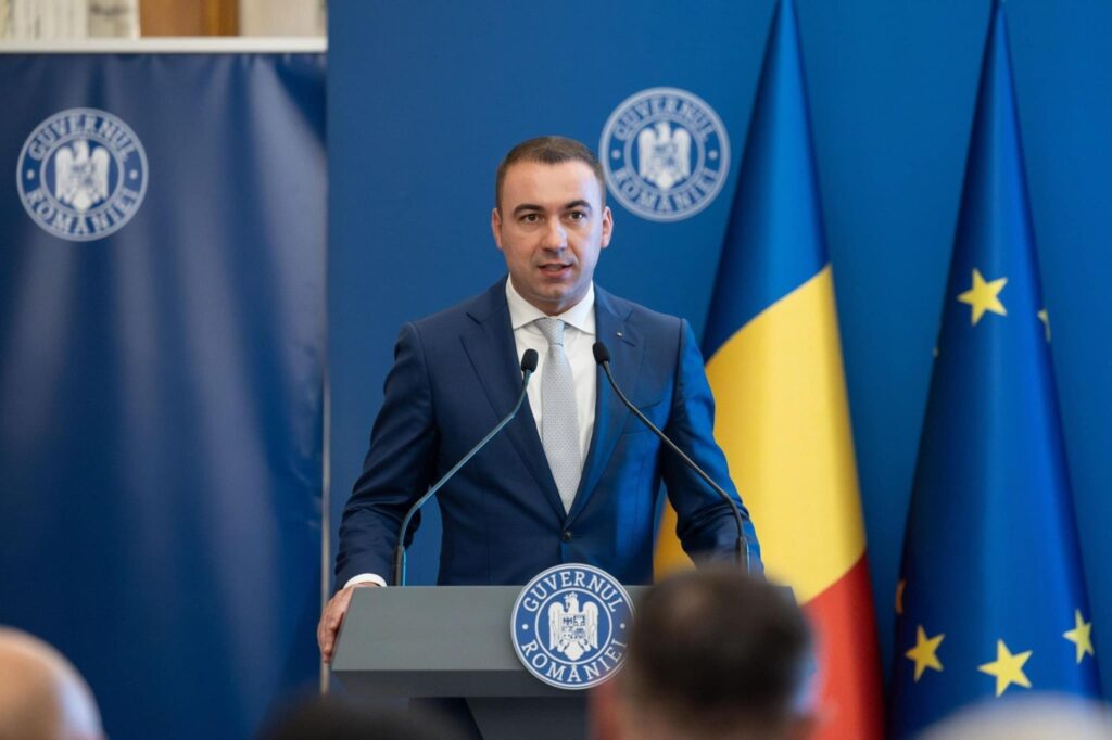 Ministerul Energiei se răzgândește, la o zi după ce afirma că riscul ca litrul de motorină să ajungă la 10 lei reprezintă „speculații” și „minciuni sfruntate”: Există, din nefericire, acest risc