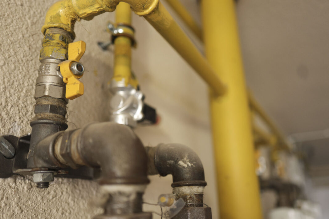 Ministrul Energiei spune că a pregătit documentele necesare pentru declararea stării de criză în domeniul energetic în cazul în care conflictul din Orientul Mijlociu escaladează