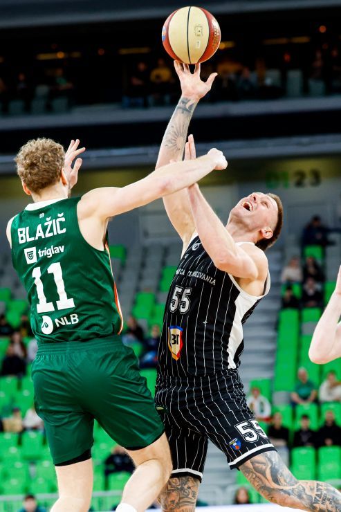 NEWS.ro: Baschet masculin: U BT Cluj, victorie cu Cedevita şi în deplasare, în Top 8 din Liga Adriatică