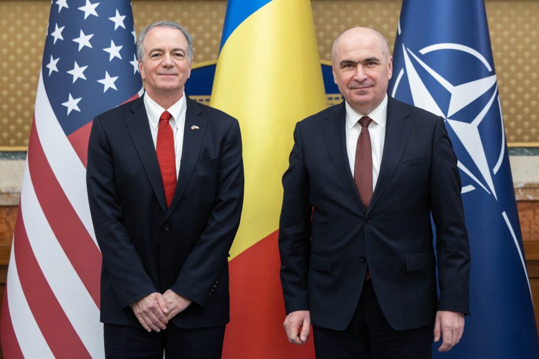 NEWS.ro: Bolojan l-a primit pe noul ambasador al SUA, Darryl Nirenberg, la Palatul Victoria / Premierul a prezentat decizia CSAT privind dislocarea temporară în România a unor echipamente defensive şi forţe militare americane